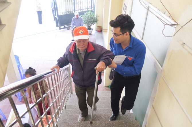 Khám bệnh tình nguyện cho người dân phường Cát Bi- Hải An- Hải Phòng