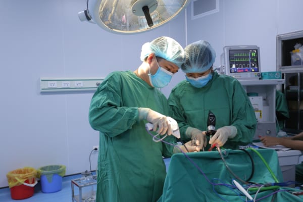 Phẫu thuật cắt amidan bằng dao ligasure thế hệ mới