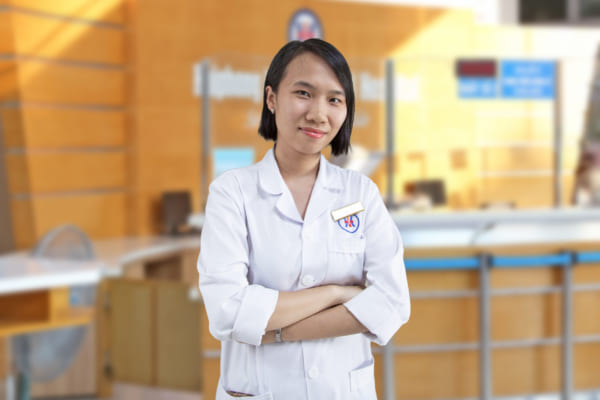 Bác sĩ Phùng Thị Nhâm