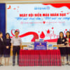 Công đoàn Tổng Công ty Hàng Kênh tặng quà cán bộ nhân viên Bệnh viện đa khoa Quốc tế Hải Phòng tham gia chương trình Ngày hội hiến máu nhân đạo năm 2022