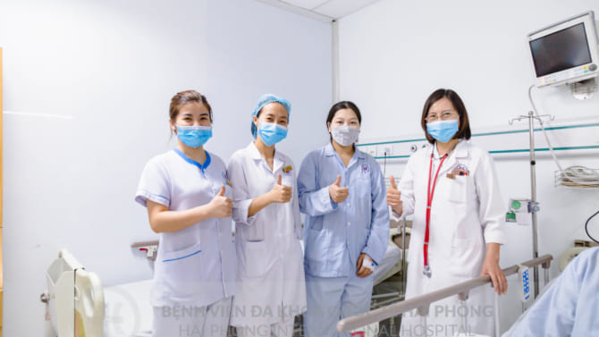 Bệnh nhân ổn định sức khỏe, xuất viện trong niềm vui mừng của đội ngũ y bác sĩ