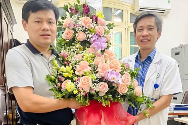 Bệnh viện đa khoa quốc tế Hải Phòng chúc mừng tân Phó Giám đốc phụ trách chuyên môn Bệnh viện Hữu nghị Việt Đức