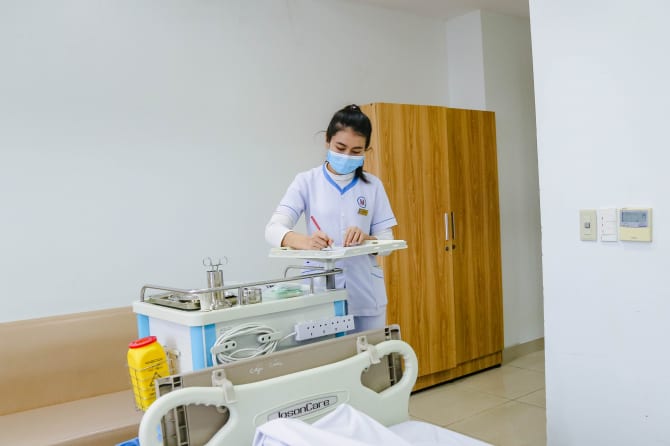 Tin ảnh Mô hình điều dưỡng chăm sóc người bệnh toàn diện tại Khoa Hồi sức  tích cực chống độc của Bệnh viện Bình Dân