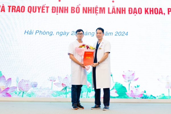 HỘI NGHỊ CÔNG BỐ VÀ TRAO CÁC QUYẾT ĐỊNH BỔ NHIỆM LÃNH ĐẠO KHOA, PHÒNG BỆNH VIỆN ĐA KHOA QUỐC TẾ HẢI PHÒNG