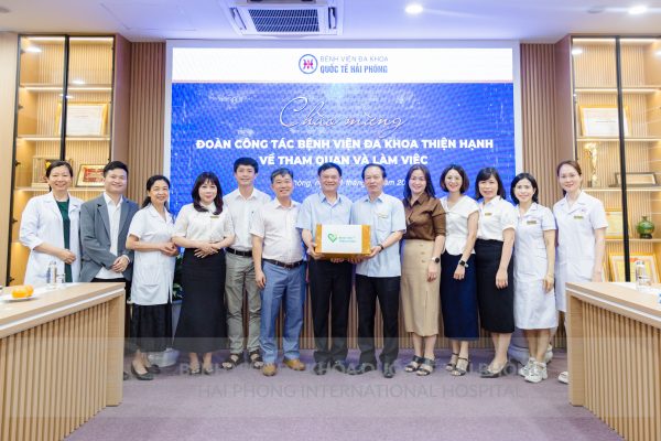 ĐÓN TIẾP ĐOÀN BỆNH VIỆN ĐA KHOA THIỆN HẠNH THĂM QUAN VÀ TRAO ĐỔI KINH NGHIỆM