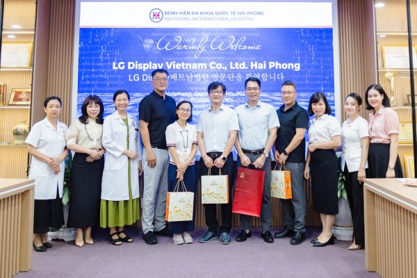 ĐOÀN CÔNG TÁC LG DISPLAY VIỆT NAM HẢI PHÒNG THĂM VÀ LÀM VIỆC TẠI BỆNH VIỆN ĐA KHOA QUỐC TẾ HẢI PHÒNG