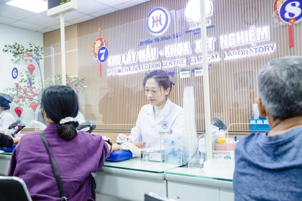 BỆNH VIỆN HOẠT ĐỘNG KHÁM, CHỮA BỆNH BÌNH THƯỜNG TRỞ LẠI, “BẮT NHỊP” CÔNG VIỆC NGAY NGÀY ĐẦU XUÂN MỚI