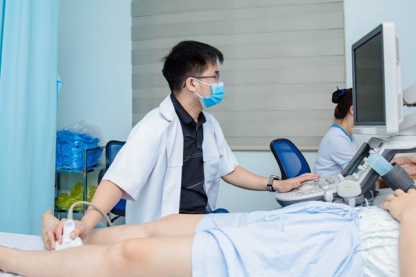 TẦM SOÁT SUY TĨNH MẠCH CHI DƯỚI CHO NHÂN SỰ BỆNH VIỆN: KHỎE ĐỂ CHĂM SÓC, BẢO VỆ NHÂN DÂN